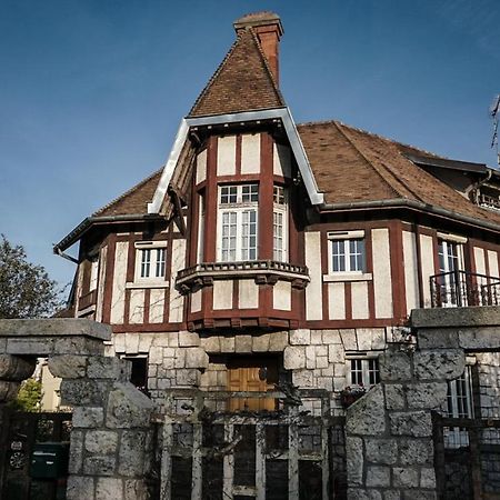 Apakabar Homestay - Proche Gare Melun, Parking Prive, Netflix La Rochette  Екстериор снимка