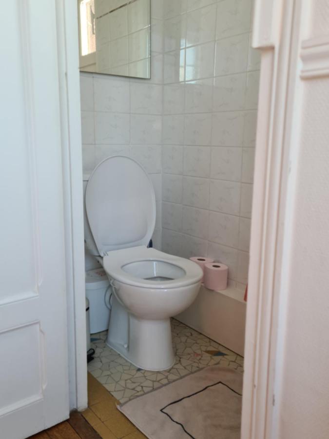 Apakabar Homestay - Proche Gare Melun, Parking Prive, Netflix La Rochette  Екстериор снимка