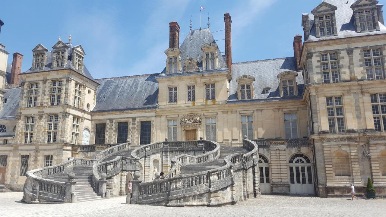 Apakabar Homestay - Proche Gare Melun, Parking Prive, Netflix La Rochette  Екстериор снимка