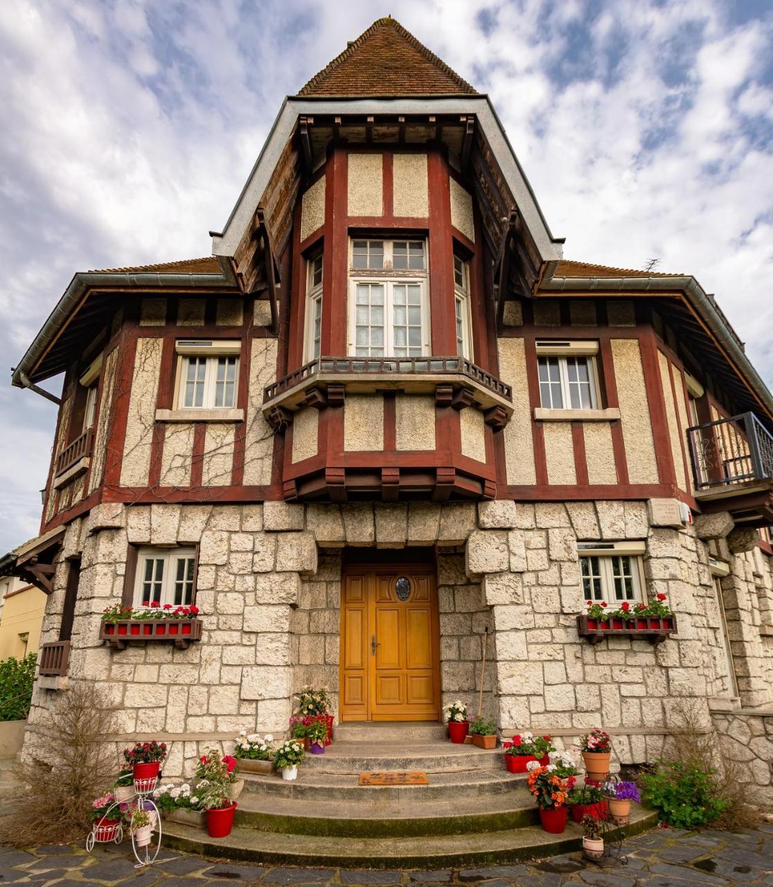 Apakabar Homestay - Proche Gare Melun, Parking Prive, Netflix La Rochette  Екстериор снимка